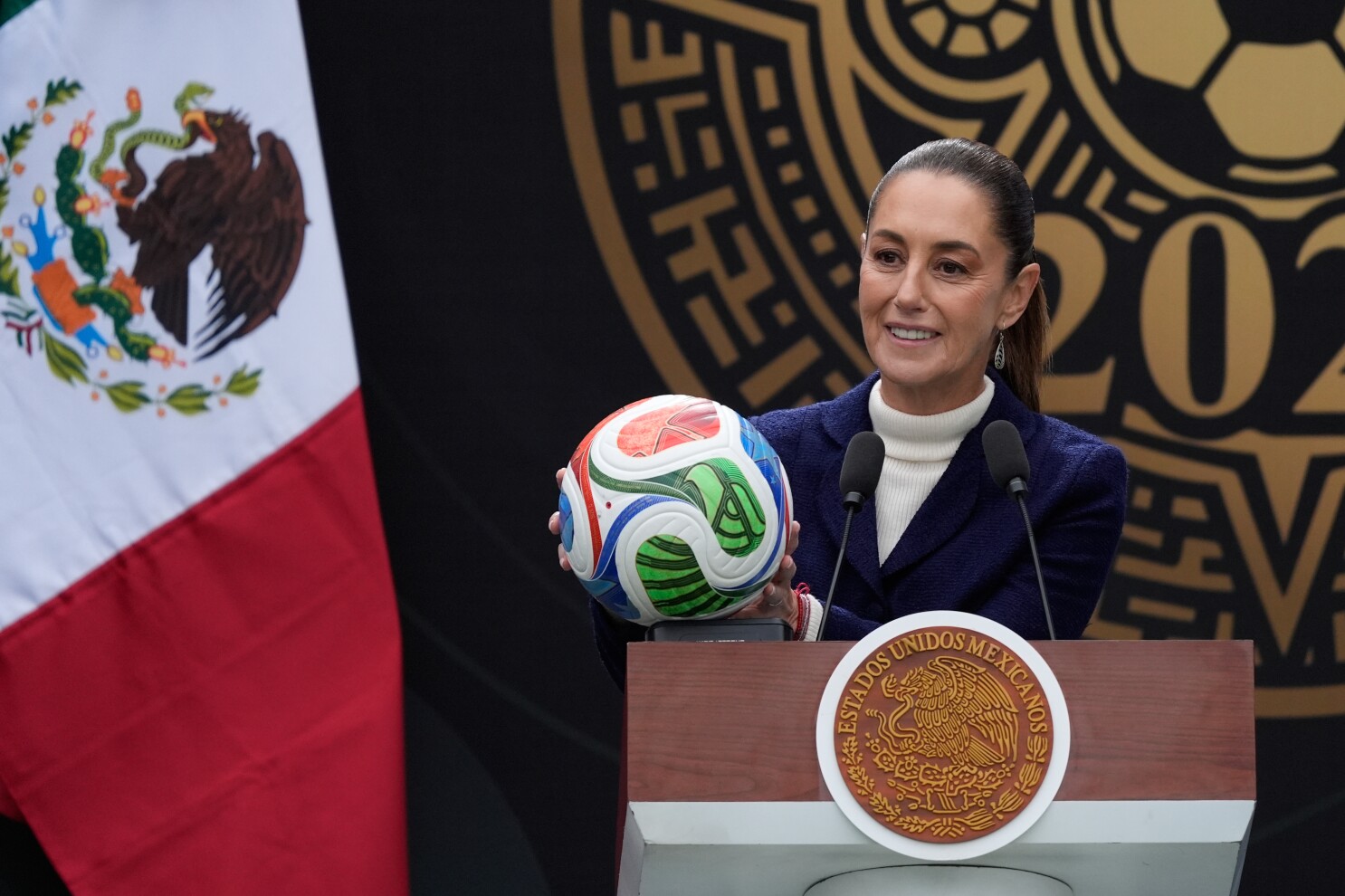 casa mexico i la redo förbereder sig för vm 2026 med spännande evenemang och aktiviteter som firar mexikansk kultur och fotboll.
